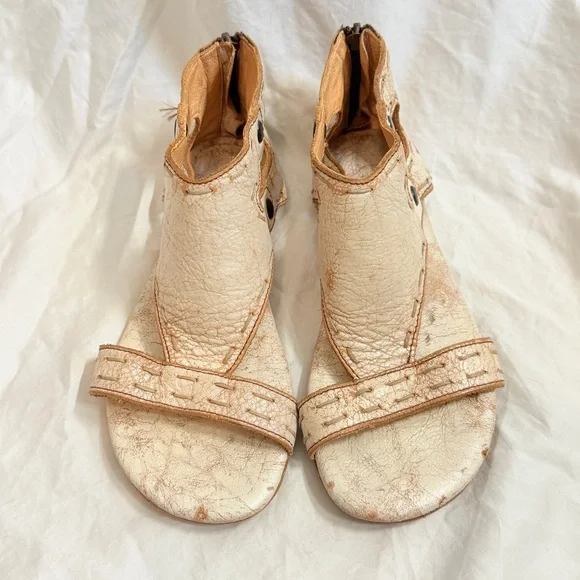 Bed Stu Soto Sandals Women's 7 Cream Leather Distressed Gladiator Zip Flat - Picture 2 of 8